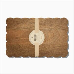 Mela Artisans Scalloped Edge Mango Wood Board